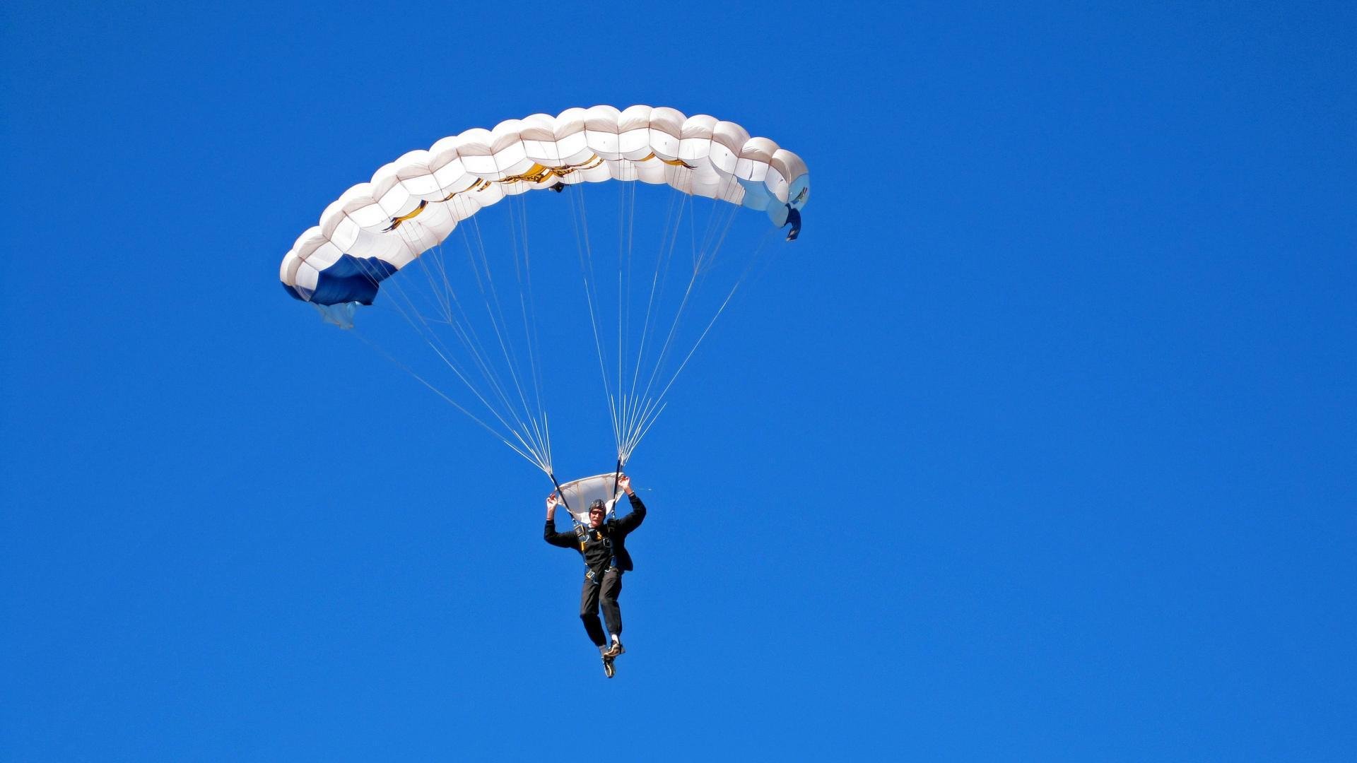 不是梅西也不是莱万！这场生死战，他才是撕碎标签的孤勇者